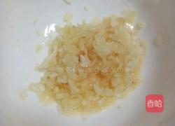 红油蒜泥海带丝的做法图解5