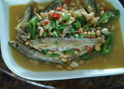 黄豆烧河鱼