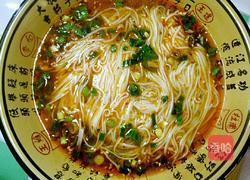 酸汤龙须面的做法图解4