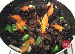 木耳炒鸡蛋的做法图解13