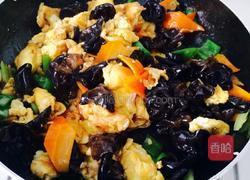 木耳炒鸡蛋的做法图解14