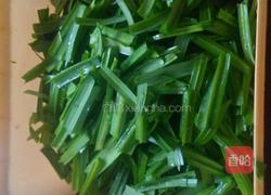 韭菜炒肉条的做法图解2