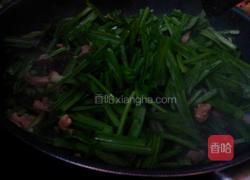 韭菜炒肉条的做法图解7