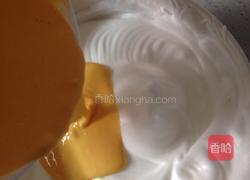 Hello Kitty蛋糕卷的做法图解12