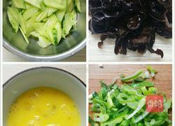 木耳黄瓜炒鸡蛋的做法图解1
