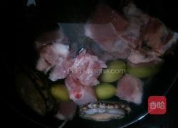 鲜橄榄炖鲍鱼的做法图解4