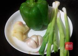 菜椒炒猪肚丝的做法图解2