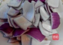 四色土豆片的做法图解1