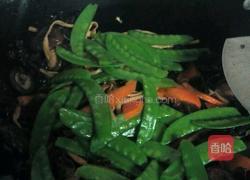 荷兰豆炒杂素菜的做法图解11