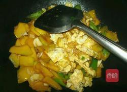 南瓜炒鸭蛋的做法图解13