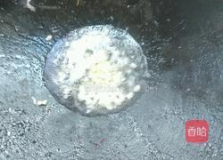 腐竹炒木耳的做法图解7