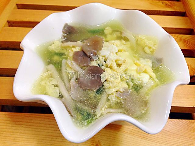 鲜菇蛋花汤