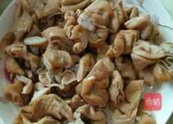 干煸肥肠的做法图解2