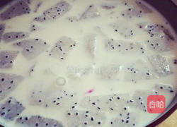 火龙果牛奶西米露的做法图解7