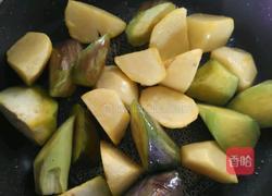 土豆炖茄子的做法图解4