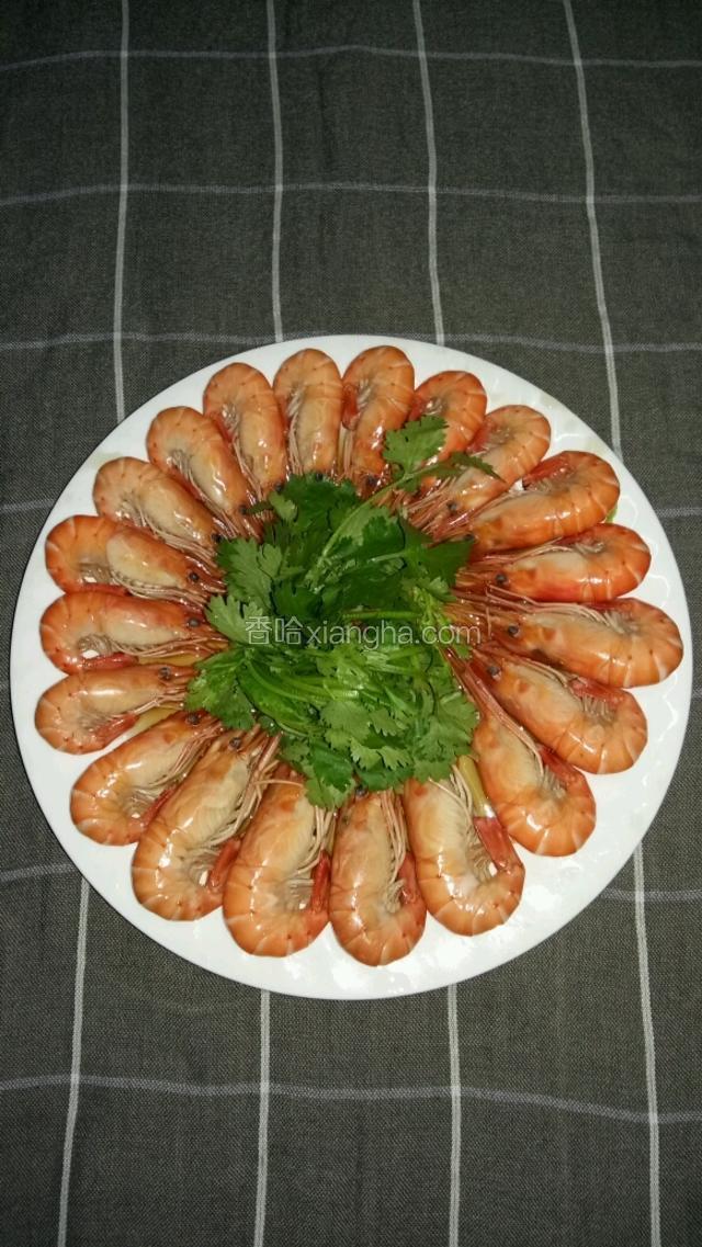 摆盘加香菜点缀