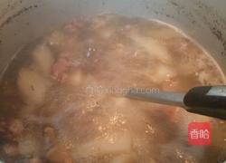 牛腩炖萝卜的做法图解7