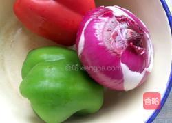 不用烤箱做披萨（平底锅，电饼铛齐上阵）的做法图解2