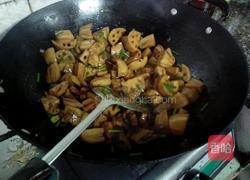 五花肉焖莲藕的做法图解10