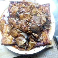 鲢鱼烧豆腐的做法[图]