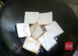 鲢鱼烧豆腐的做法图解2