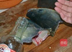 双椒鱼头的做法图解3