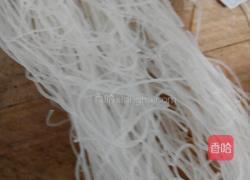 牛肉海鲜即食面的做法图解2