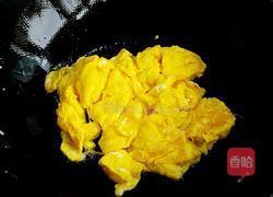 木耳鸡蛋炒肉的做法图解2