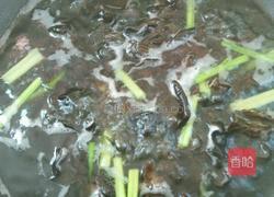 生椒拌木耳的做法图解2