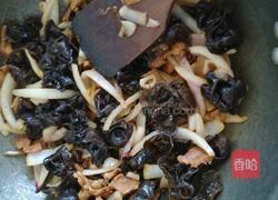 洋葱木耳炒肉片的做法图解7