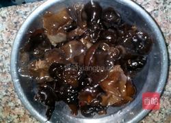 凉拌木耳的做法图解1