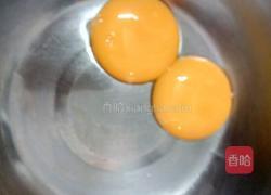 电饭煲蛋糕的做法图解1