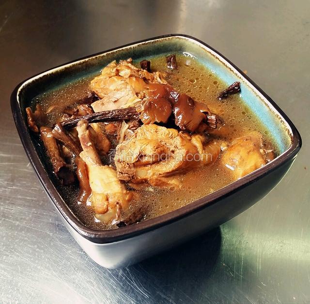 小鸡炖蘑菇