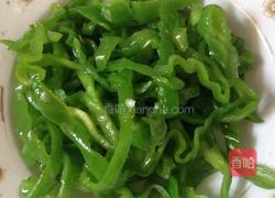 素炒手撕面筋的做法图解5