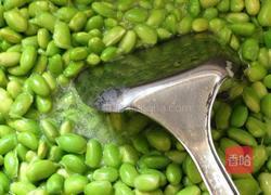 茭白毛豆的做法图解3