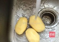 凉拌香辣土豆丝的做法图解1