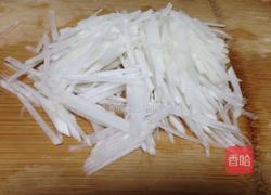 萝卜丝炒粉条的做法图解3