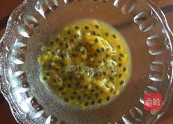 百香果蜂蜜冷饮的做法图解1