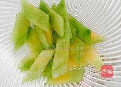 哈密瓜皮拌木耳的做法图解4