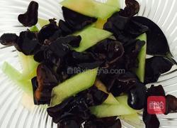 哈密瓜皮拌木耳的做法图解9