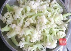 菜花炒肉的做法图解2