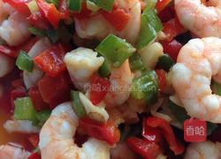甜椒炒鲜虾仁的做法图解1