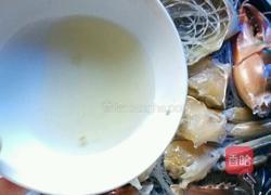 清蒸粉丝肉蟹的做法图解3