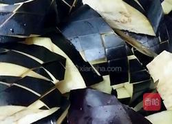 鱼香茄子的做法图解1