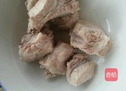 冬瓜排骨汤的做法图解1