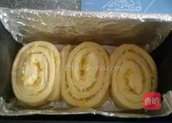 Illustration of how to make hand-shredded lemon toast bread 16