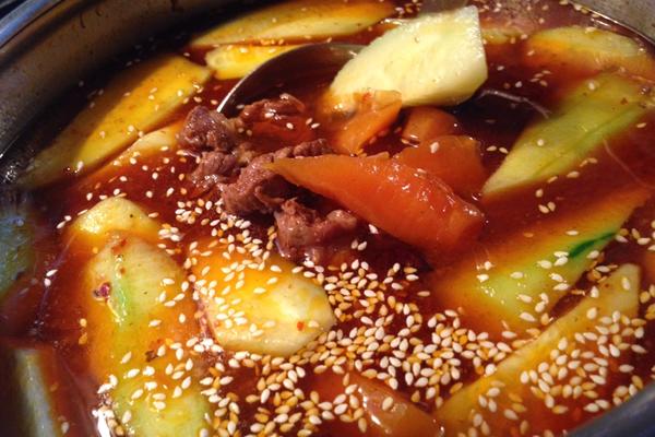 牛肉胡萝卜火锅