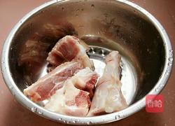 花生莲藕筒骨汤的做法图解6