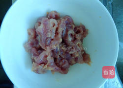 瘦肉丝炒西瓜翠衣的做法图解4