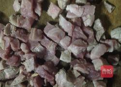 牛肉玉米粒的做法图解1